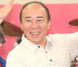 「「毛が伸びたので…」モト冬樹、美容室帰りのビフォーアフターを披露　ユーモアあふれる投稿に反響「鉄板ネタ!!最高」「面白くて好き」」の画像1