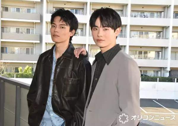 前田拳太郎×日向亘、『小説 仮面ライダーリバイス』の感想トーク　今だから言える思い出話も