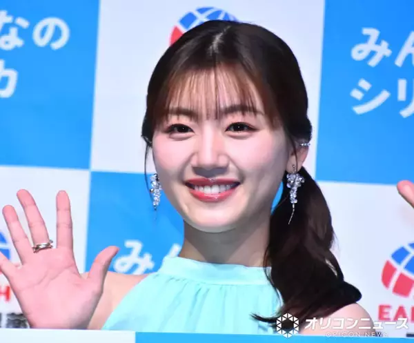 元日向坂46佐々木美玲「ウォーターです！」爽やかワンピで登場　“みーぱん節”も飛び出す