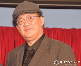 『ガンダムSEED』福田己津央監督、本格的なフリーダム機体＆西川貴教のコスプレイヤーと2ショット