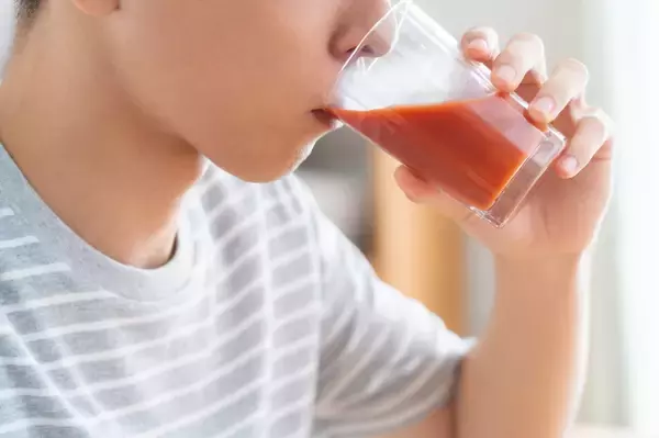 トマトジュース、なぜ人気？　カゴメ4年連続過去最高、“昭和の健康飲料”が令和に再評価された背景