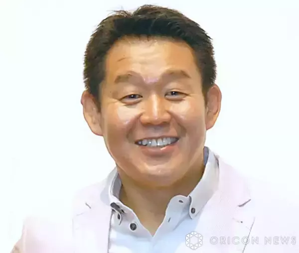 「元横綱 若乃花・花田虎上、ハワイ旅行で長男＆三女とディナー満喫　再会ショットを“顔出し”披露「みなさん楽しそうですね」「幸せな笑顔」」の画像