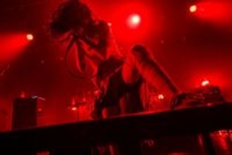 NEMOPHILA、ツアーセミファイナルで熱演　“五臓”の世界観を体現した濃密ステージ