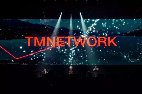 TMNETWORK、最新全国ツアーから4月の横浜アリーナ公演を独占放送・配信