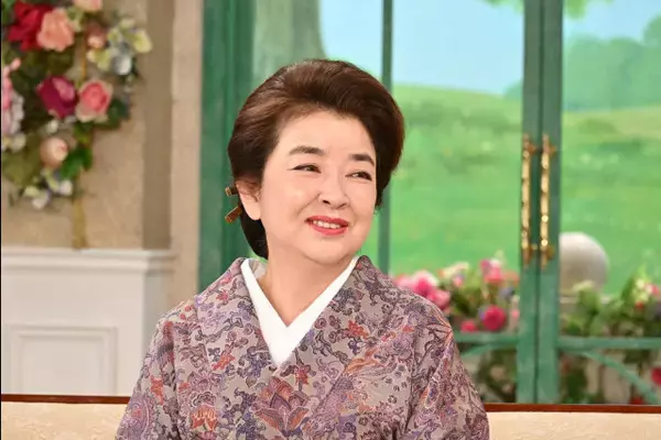 岸本加世子、“実父”と“育ての父”2人の介護を通して感じたこと　『徹子の部屋』で語る