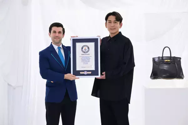 “14.7億円で落札”オリジナル・バーキン、ギネス世界記録に認定「オークションで落札された最も高価なハンドバッグ」