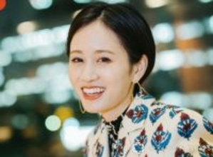 前田敦子、秋元康氏らとの自撮りオフショット公開「青春すぎ！」「秋元先生若返ってない？」