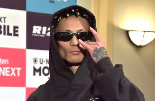 【RIZIN】篠塚辰樹、冨澤大智を返り討ち！　鋭い打撃の連打で2ラウンドTKO勝利【写真追加】