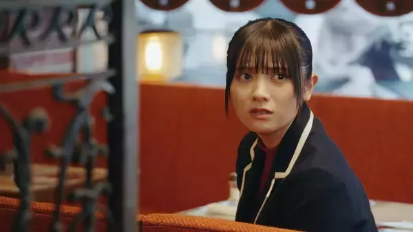 「過激すぎる」書店からクレーム→NG項目に表紙絵画家も引退を決意