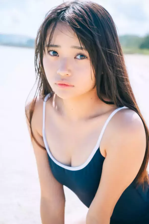 “逸材の17歳”小森香乃、バレエ歴11年の曲線美　指先までしなやかな「芸術的グラビア」披露