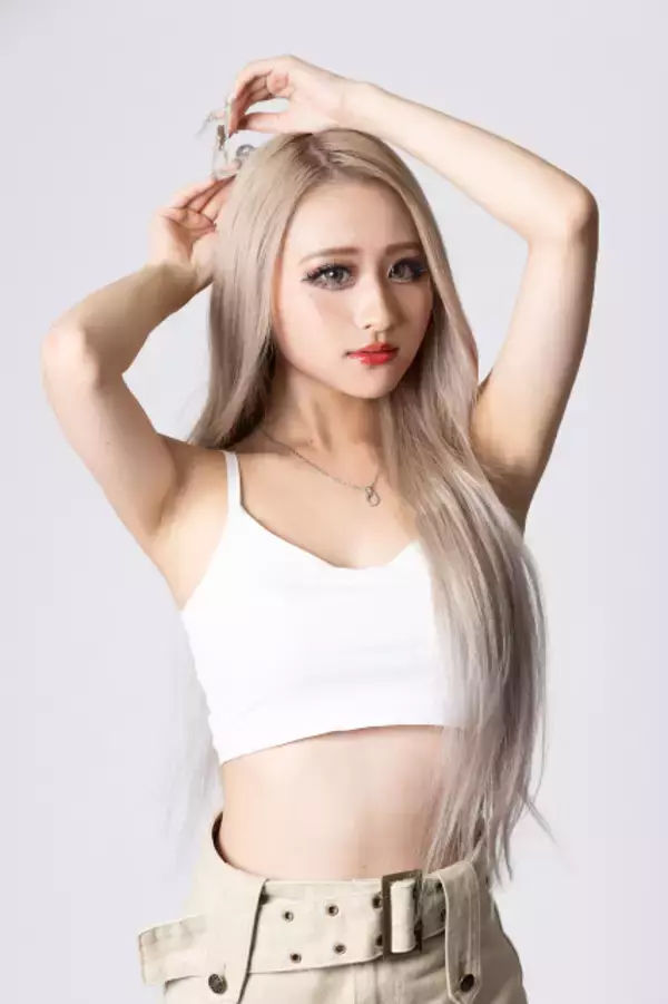 ギャル雑誌『egg』人気モデルがANAPとのスペシャルコラボアイテム初監修「オソロしよ？」