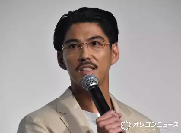 賀来賢人、悪夢にうなされる「SHAZNAのIZAMさんがずっと全速力で追っかけてきて…」