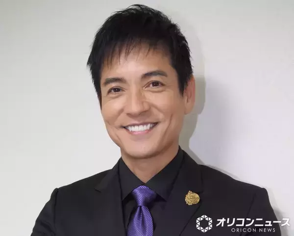 沢村一樹、妻と“ぶらり”初夏散歩へ　夫婦時間のオフショットに反響「ステキすぎますね」「仲良しうらやましいです」