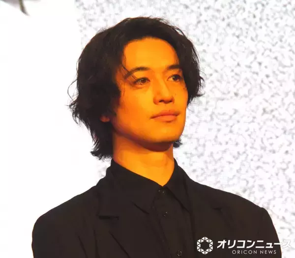 斎藤工、18歳の新星・望月春希に衝撃「この出会いが人生のターニングポイント」　はるな愛の原点を描く『This is I』で主演