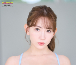 37歳・小嶋陽菜、“美谷間”あらわの衝撃　“完熟マシュマロボディ”大胆に