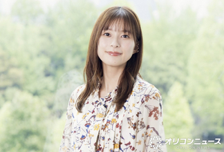 芳根京子、美肩あらわなキャミドレスでキュートな笑顔「可愛い過ぎる」「これはいい美ーバー」