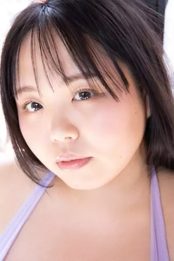 Mカップ『令和最強メガボディ』星宮すみれ、グラビアで規格外の魅力を見せつける
