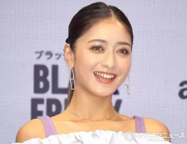 第1子出産の“みちょぱ”池田美優、赤ちゃん抱っこの最新ショットに反響「すっかりママの顔」「てか産後キレイすぎ」