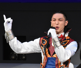 三本木大輔、ほぼ『ゴジュウジャー』ファイヤキャンドル状態でポケモンクリア「色違いシャンデラ似合いすぎて」「流石です！ファイヤキャンドル様!!」