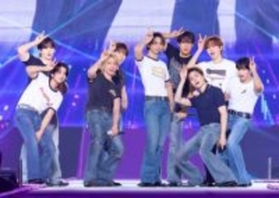 SEVENTEEN、約1年ぶり日本での大型ファンミーティングがスタート　東京ドームで約10万人熱狂