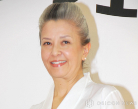 岩城滉一の妻・結城アンナ、広々とした“山の家”で過ごす様子に「センスあふれる」「ステキなお家」と反響