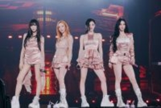 aespa、初のドームツアー開幕　大阪で一味違う新衣装、最新曲「ATTITUDE」初披露