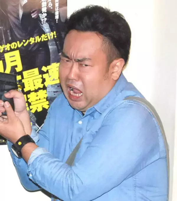 どきどきキャンプ・岸学、結婚を発表　共に左手薬指に指輪をはめた2ショット写真公開　『24』ジャック・バウアーものまねで一世を風靡