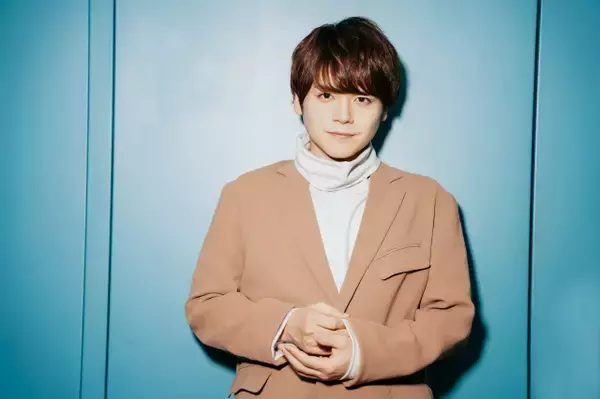 内田雄馬、妻・日高里菜と2ショットで大反響「1枚目と4枚目尊すぎる！」「義兄との写真もあって最高」