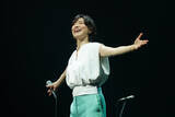 「今井美樹、40周年ツアーファイナル　珠玉のポップスが響いた一夜「困難の中にいる人に寄り添う音楽がありますように」【ライブレポート】」の画像1