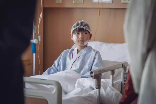 『LOVED ONE』長尾翼、謎の「怪物」におびえる少年を熱演【コメントあり】