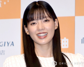 石井杏奈、浮き出る“腹筋”にファンから「板チョコ」「えぐいて！」大胆カット公開