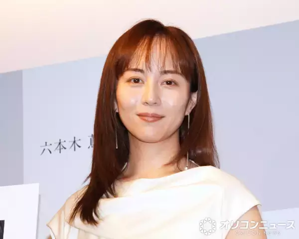 比嘉愛未、芸能生活で感じた不安を吐露「孤独に感じていたことも、もちろんありました」　ありのままの言葉で“ラブレター”したためる