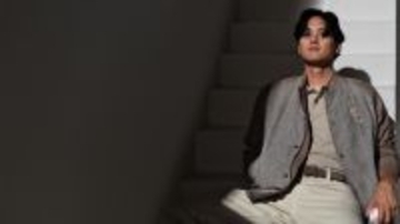 大谷翔平「BOSS SELECTED BY SHOHEI OHTANI」発売　本人が着用　まるでモデルの佇まい