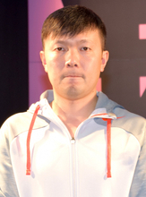 芸歴26年“苦労”芸人、月5万円で黄色の『ポルシェ』購入へ 1998年式5.3万キロ極上車にテンション爆上げ「買います!」