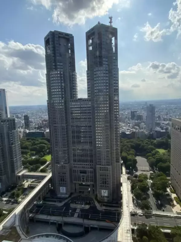 小学校低学年のスマホ利用が初の3割超え　SNSなどで知らない人とやりとりをしたのは4人に1人…　都が調査結果公表