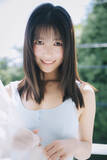 「#Mooove!赤間四季、初裏表紙でふんわり美ボディ　あざと可愛さに視線集中」の画像1
