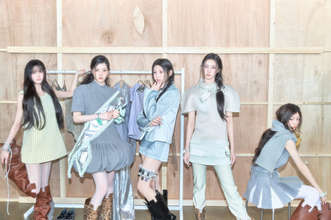 ILLIT、日本作品タイトル曲にフィーチャリングアーティストの参加を発表　兵庫公演でサプライズ「誰なのか予想してみて！」