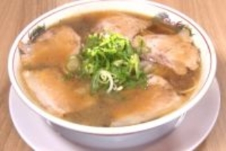 シャンプーハット・てつじ、大阪進出の人気ラーメン店に潜入　自身はつけ麺専門店「宮田麺児」プロデュース