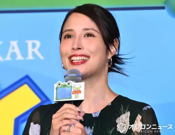 広瀬アリス、子役から“憧れ”告白に赤面「なかなか王道じゃないタイプの女優なので将来が不安（笑）」