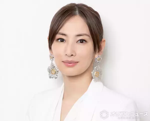2児の母・北川景子、艶やかな青藍の着物姿披露にファンうっとり「ゾクッとしました」「美しい…」