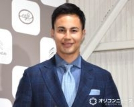 4児の父・ユージ、妻＆次男との親子3ショット公開「美男美女」「とても綺麗な方」　12回目の結婚記念日を報告