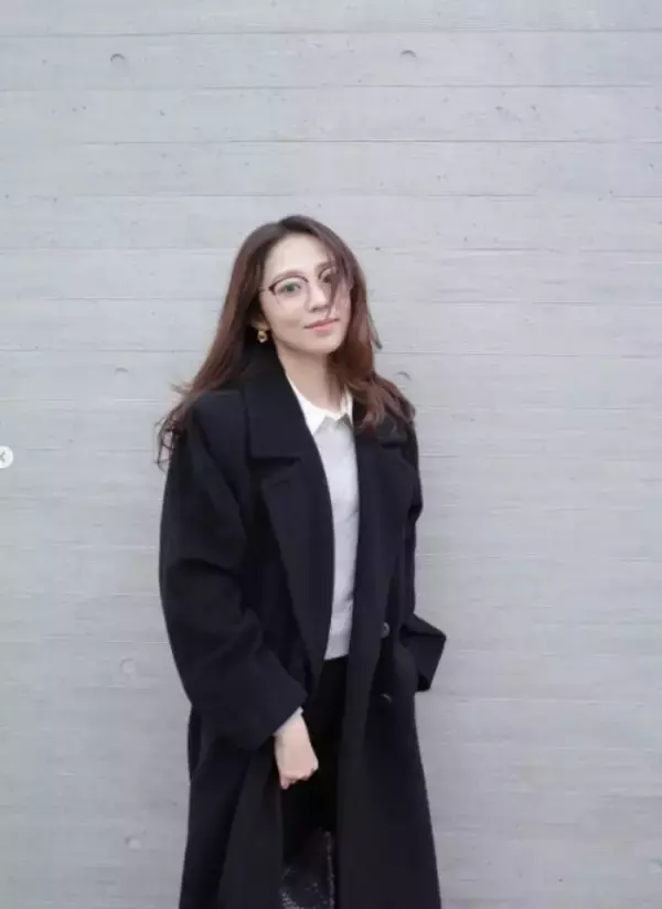 江藤百香、お相手と“2ショット”で結婚を報告　『andGIRL』モデルほか