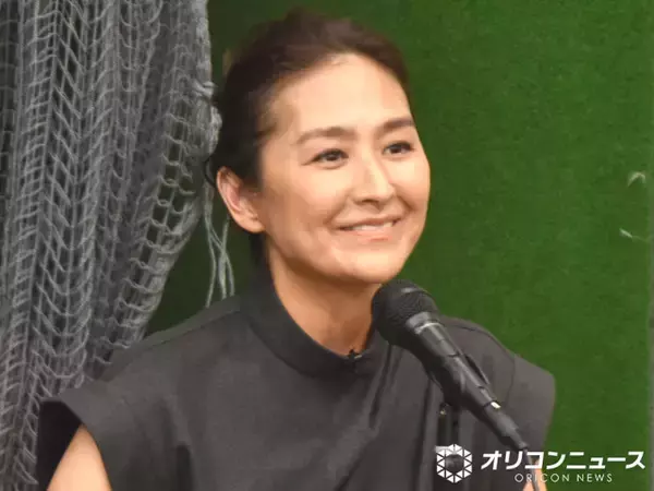 57歳・亜希が明かす、更年期の体験談「嫌なことはやらなかったかな」　50前後で感じた揺らぎと“無理せず立ち止まる”大切さ