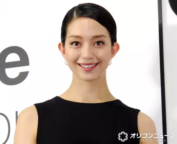 妊娠＆独立発表の松島花、37歳の誕生日に夫が「ロレックス」をプレセント「素敵すぎる」「珍しい盤面の時計」