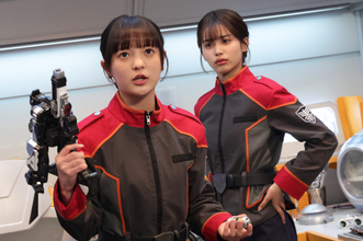 【超宇宙刑事ギャバン インフィニティ】第19話「コトとキキ」あらすじ　キキコトの母校で立てこもり事件が発生　恩師役は山田姫奈