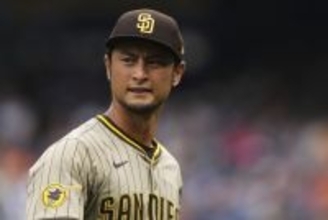 ダルビッシュ有、子どもと顔寄せ3ショット　意外な場所で記念撮影「パパが1番嬉しそう」