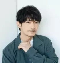 津田健次郎、“母”との2ショット「目元が似てますね！」「優しいお顔立ちが素敵」