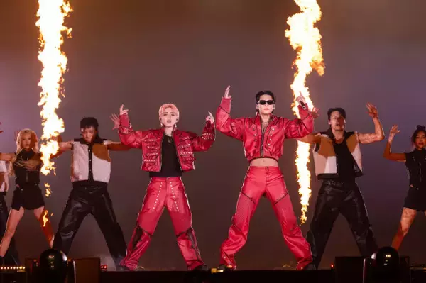 SEVENTEEN・エスクプス＆ミンギュ、ハイプなライブパーティー開催「13人は離れることはありません」　ジョンハン＆ウォヌも来場