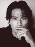 「野人・岡野雅行の半生を映画化　主演に水上恒司、共演に池田匡志　カズの息子・三浦獠太や三笘薫の兄・結木滉星も出演【コメントあり】」の画像1