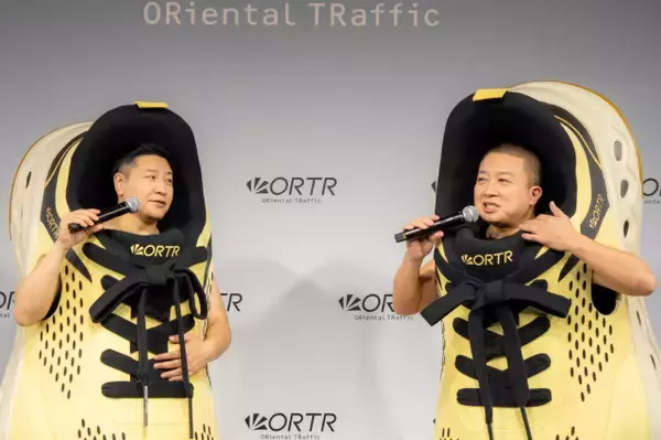 チョコプラ、巨大スニーカー姿で登場　挑戦したいこと明かす「ベンチプレス100キロを目標に」